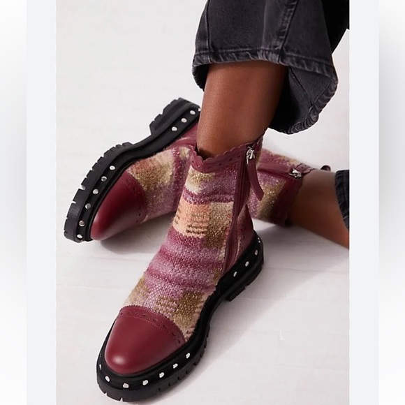 Free People Tate Chelsea Boot Size 9 NEW - Picture 1 of 16
